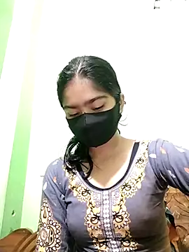 Snapshot of Arisha- chatting on 01/23/25, 05:31 Arisha- online show from 01/23/25, 05:31