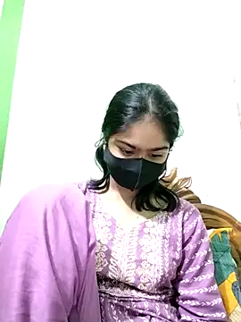 Snapshot of Arisha- chatting on 01/29/25, 06:50 Arisha- online show from 01/29/25, 06:50