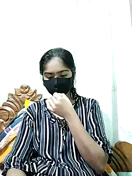 Snapshot of Arisha- chatting on 01/31/25, 08:01 Arisha- online show from 01/31/25, 08:01
