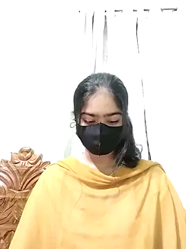 Snapshot of Arisha- chatting on 02/07/25, 05:18 Arisha- online show from 02/07/25, 05:18