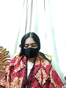 Snapshot of Arisha- chatting on 02/07/25, 08:20 Arisha- online show from 02/07/25, 08:20