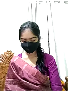 Snapshot of Arisha- chatting on 02/08/25, 07:16 Arisha- online show from 02/08/25, 07:16