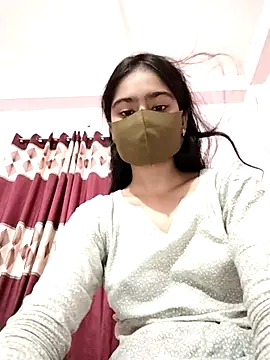 Snapshot of Arisha- chatting on 09/21/25, 07:59 Arisha- online show from 09/21/25, 07:59