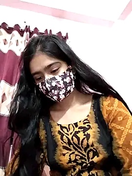 Snapshot of Arisha- chatting on 09/23/25, 08:23 Arisha- online show from 09/23/25, 08:23