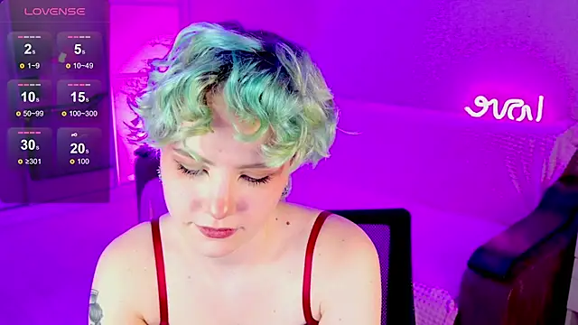 Snapshot of School_Love chatting on 01/29/25, 04:08 School Love online show from 01/29/25, 04:08