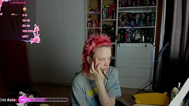 School Love online show from 05/18/26, 07:03