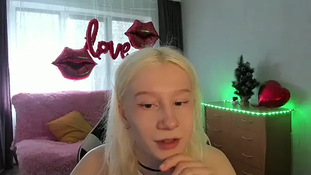 EnigmaSee online show from 04/05/26, 09:17