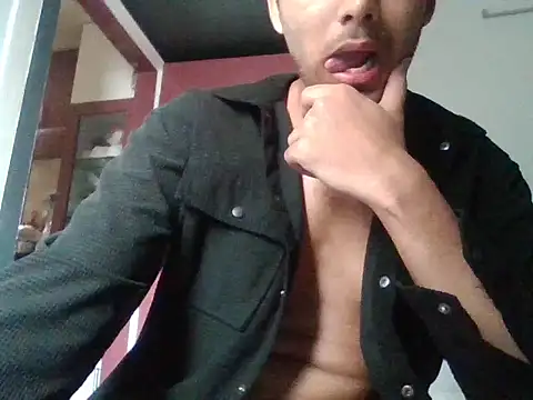 Snapshot of psharmaaa chatting on 11/01/25, 08:38 psharmaaa online show from 11/01/25, 08:38