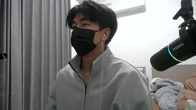 wuzhimao0207 online show from 01/18/25, 04:42