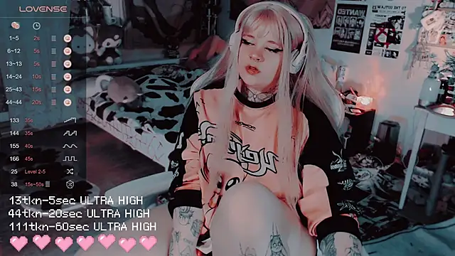 Snapshot of noori__hope chatting on 11/16/25, 09:20 noori hope online show from 11/16/25, 09:20