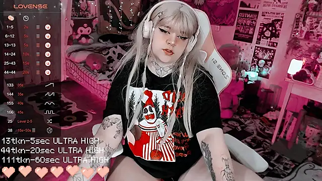 Snapshot of noori__hope chatting on 12/13/25, 09:31 noori hope online show from 12/13/25, 09:31