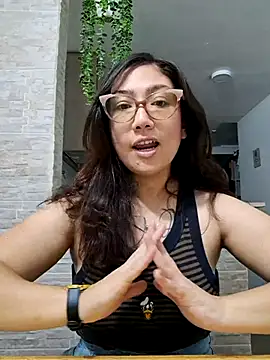 Mia Ruiz online show from 03/11/25, 03:37