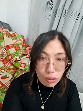 Mia Ruiz online show from 10/25/25, 02:08