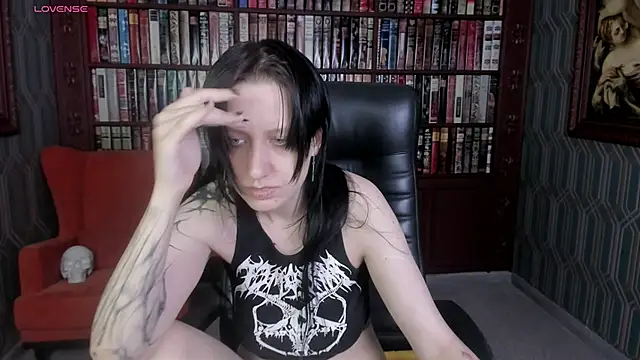 Snapshot of Medusa__Gorgona chatting on 10/16/25, 12:39 Medusa Gorgona online show from 10/16/25, 12:39
