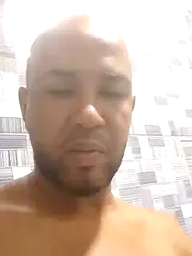 Frankie0880 online show from 01/04/25, 01:42