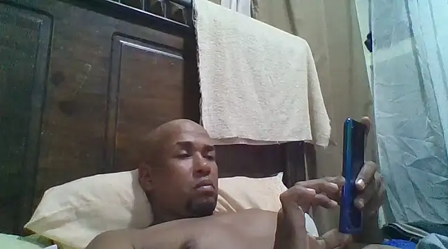 Frankie0880 online show from 01/19/25, 03:29