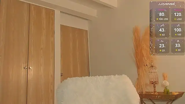 Snapshot of Chrishell_ chatting on 06/14/26, 02:24 Chrishell online show from 06/14/26, 02:24