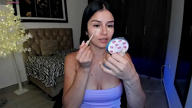 Snapshot of cloe_fox chatting on 12/29/24, 08:58 cloe fox online show from 12/29/24, 08:58