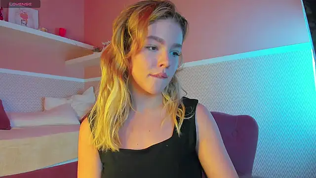 Snapshot of Anna_Robinson chatting on 01/25/25, 01:10 Anna Robinson online show from 01/25/25, 01:10