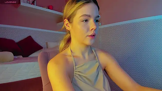 Snapshot of Anna_Robinson chatting on 01/29/25, 01:16 Anna Robinson online show from 01/29/25, 01:16