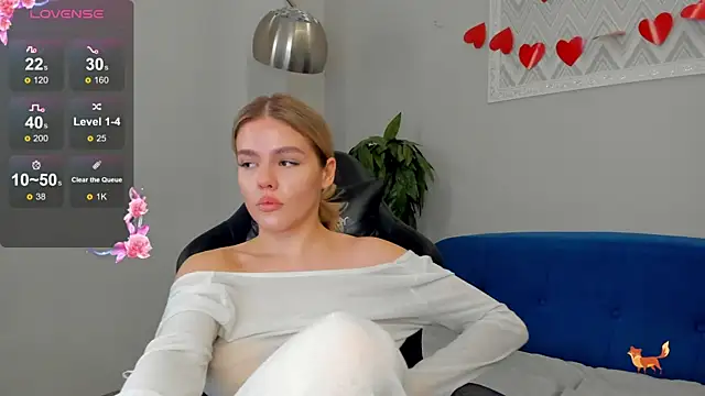 Snapshot of Anna_Robinson chatting on 02/23/25, 04:17 Anna Robinson online show from 02/23/25, 04:17