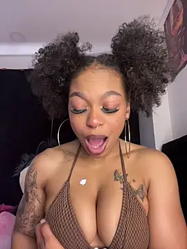 Snapshot of Melany_Williams chatting on 04/20/26, 12:41 Melany Williams online show from 04/20/26, 12:41