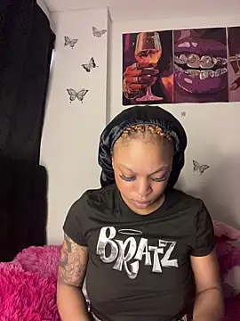 Snapshot of Melany_Williams chatting on 05/19/26, 02:01 Melany Williams online show from 05/19/26, 02:01