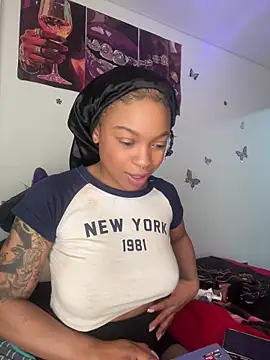 Snapshot of Melany_Williams chatting on 06/15/26, 03:25 Melany Williams online show from 06/15/26, 03:25
