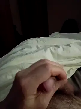 Snapshot of demoniczny82 chatting on 01/17/25, 10:23 demoniczny82 online show from 01/17/25, 10:23