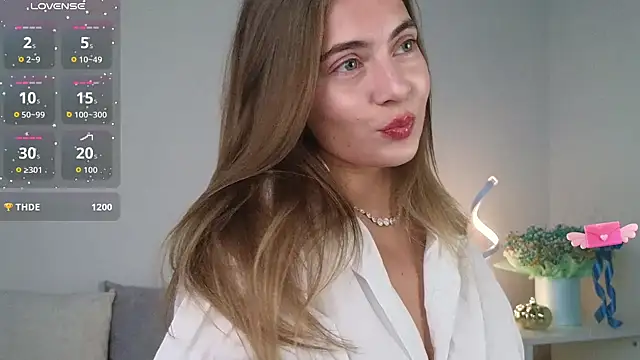 chloi hes online show from 11/01/25, 09:55