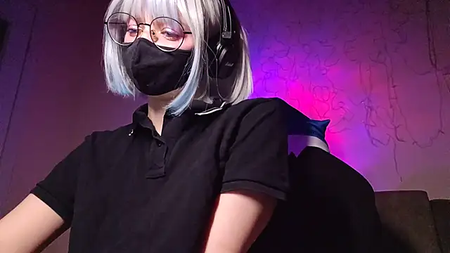 DanaWard online show from 10/28/25, 09:28