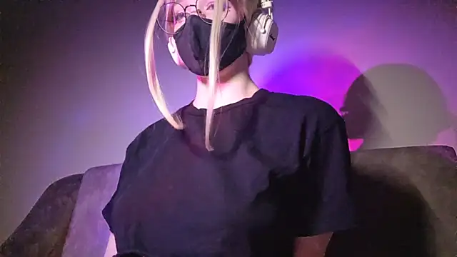 DanaWard online show from 04/06/26, 09:49