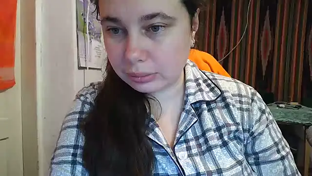 Snapshot of Cora_Maro chatting on 10/20/25, 10:32 Cora Maro online show from 10/20/25, 10:32