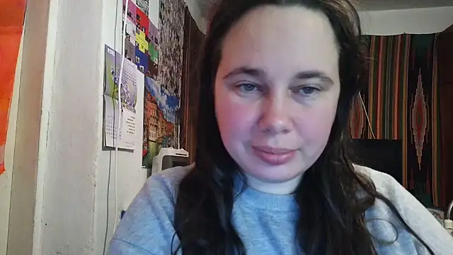 Snapshot of Cora_Maro chatting on 10/28/25, 12:09 Cora Maro online show from 10/28/25, 12:09