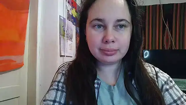 Snapshot of Cora_Maro chatting on 10/30/25, 12:56 Cora Maro online show from 10/30/25, 12:56