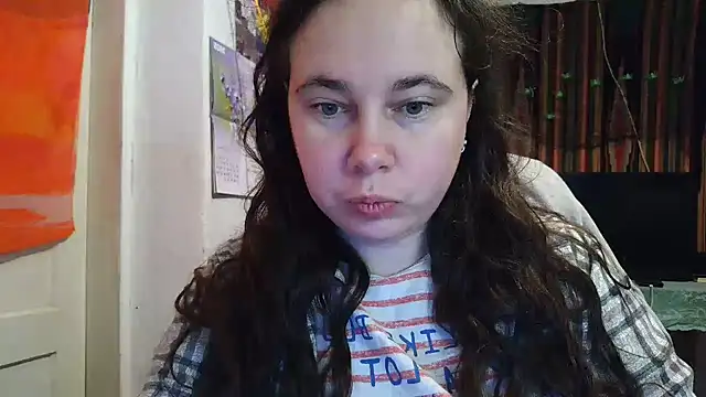 Snapshot of Cora_Maro chatting on 11/01/25, 11:29 Cora Maro online show from 11/01/25, 11:29