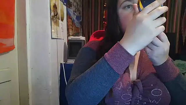 Snapshot of Cora_Maro chatting on 12/14/25, 09:03 Cora Maro online show from 12/14/25, 09:03