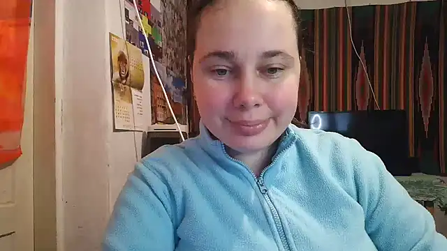 Snapshot of Cora_Maro chatting on 12/18/25, 10:43 Cora Maro online show from 12/18/25, 10:43