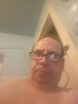 fastesttongue1680 online show from 05/15/26, 04:19