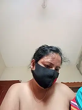 Snapshot of Neha-Roy chatting on 06/25/26, 05:56 Neha-Roy online show from 06/25/26, 05:56