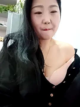 Snapshot of AHL756 chatting on 01/23/25, 06:17 AHL756 online show from 01/23/25, 06:17