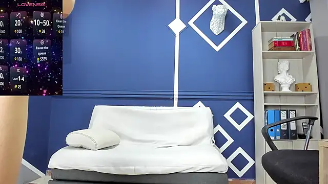 charolbruce 1 online show from 03/12/25, 12:04