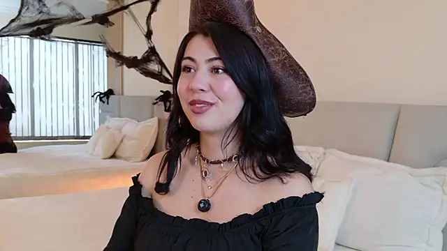 Snapshot of Zoe_Benson chatting on 10/29/25, 01:13 Zoe Benson online show from 10/29/25, 01:13