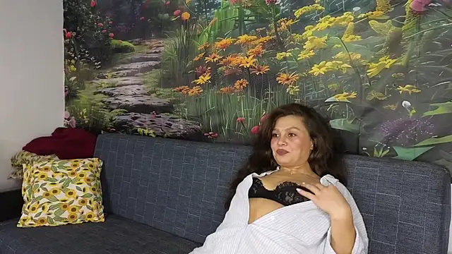 MadameDeFeu online show from 10/04/25, 10:57