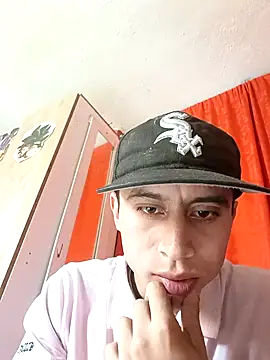 Mich Stev9524 online show from 12/22/25, 09:01