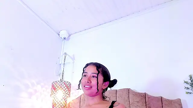 Snapshot of Ammy_nova chatting on 03/04/25, 11:11 Ammy nova online show from 03/04/25, 11:11