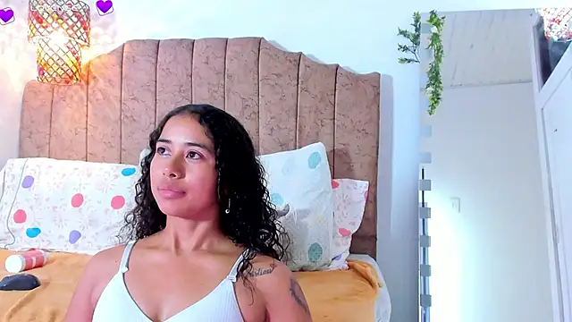 Snapshot of Ammy_nova chatting on 03/07/25, 11:27 Ammy nova online show from 03/07/25, 11:27