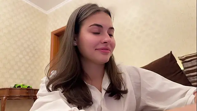 Snapshot of AmiCumOn chatting on 02/20/25, 01:51 AmiCumOn online show from 02/20/25, 01:51