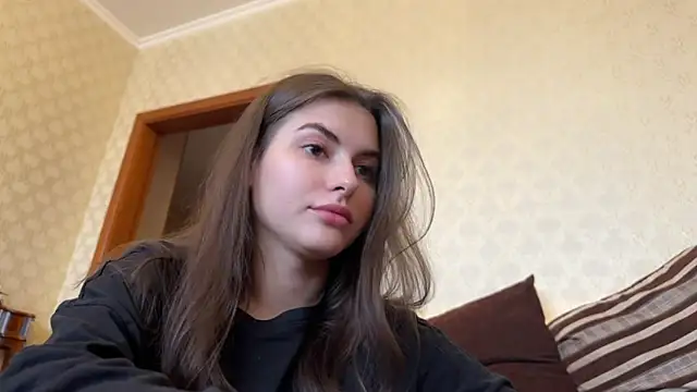 Snapshot of AmiCumOn chatting on 03/04/25, 09:18 AmiCumOn online show from 03/04/25, 09:18