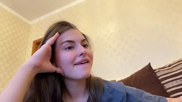 Snapshot of AmiCumOn chatting on 03/15/25, 11:29 AmiCumOn online show from 03/15/25, 11:29